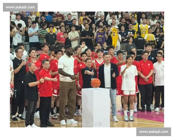 詹姆斯第 15 次中国行燃爆沪蓉 20 年热爱双向奔赴