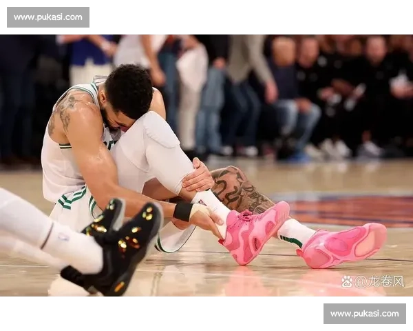 骑士鏖战凯尔特人攻防博弈揭示东部强队格局新走向季后赛前景与阵容考验